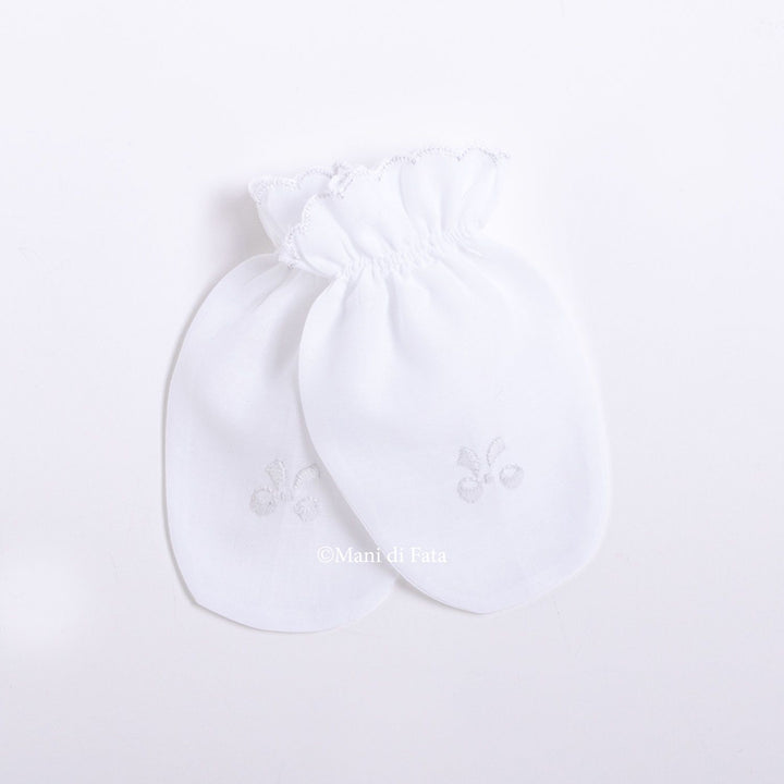 Guantini in cotone ricamati a mano