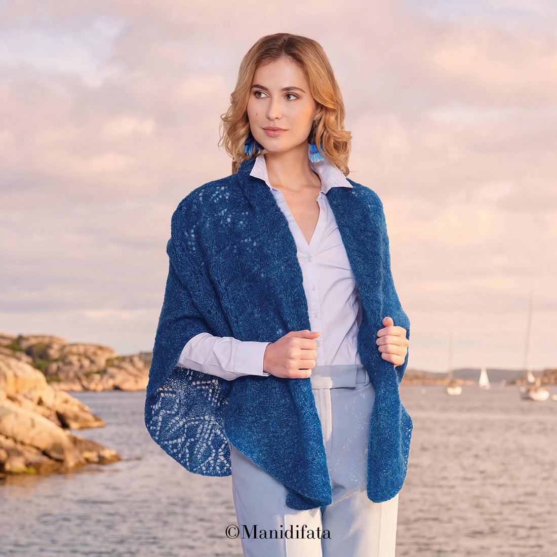 Kit scialle triangolare blu 
