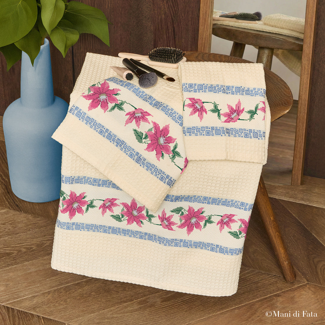 Kit set 3 pezzi nido d'ape greca blu Passiflora ricamo punto croce