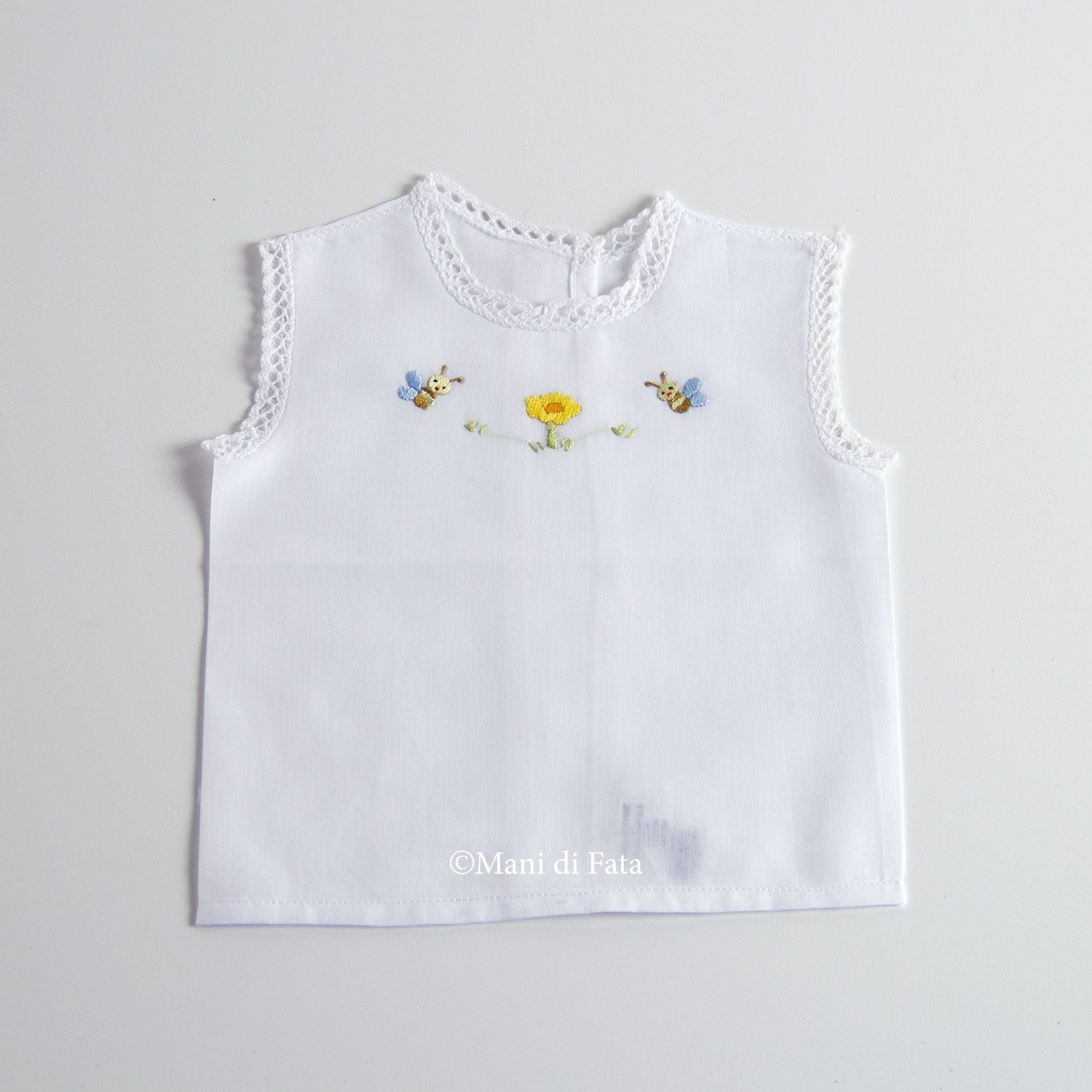 Camicino in cotone bianco ricamo a mano