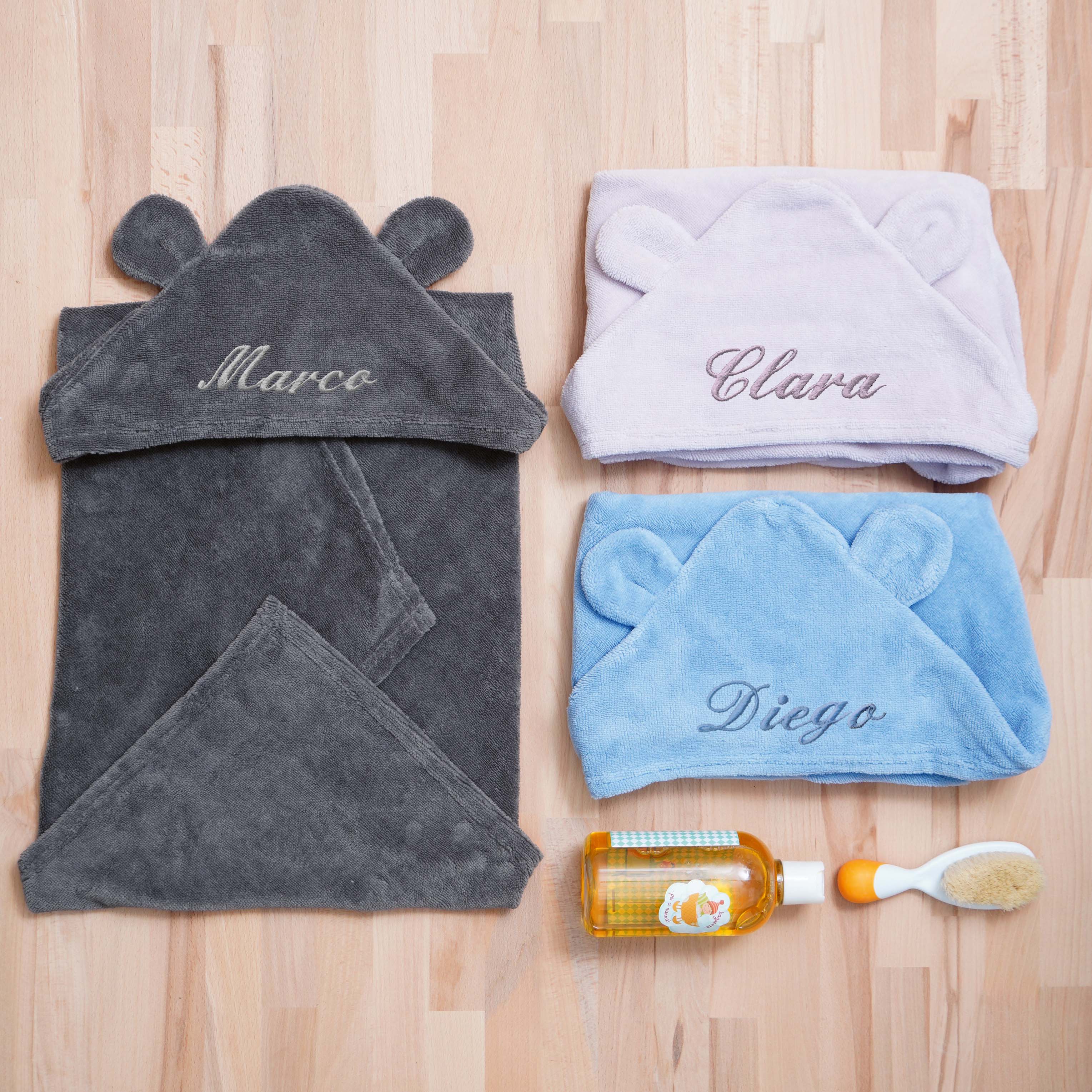 Accappatoio triangolo baby in spugna di bamboo con orecchie