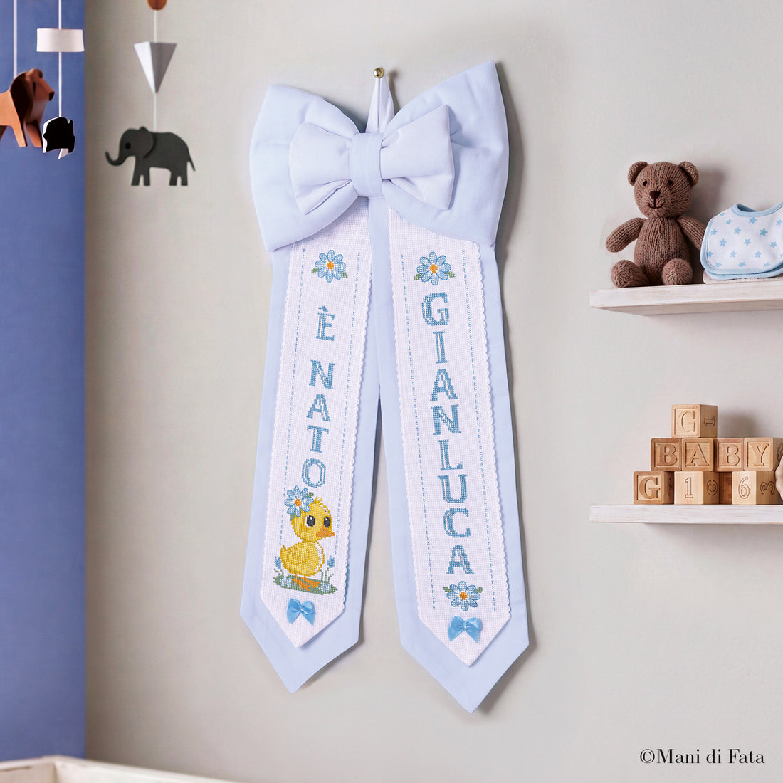 Kit fiocco cocche piquet azzurro Paperotto ricamo punto croce