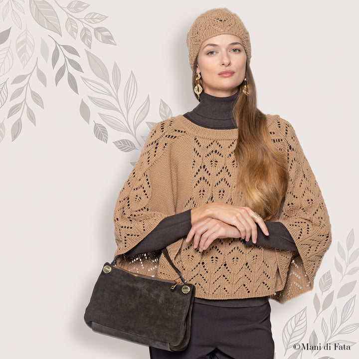 Kit poncho e berretto cammello traforati Foglie a maglia
