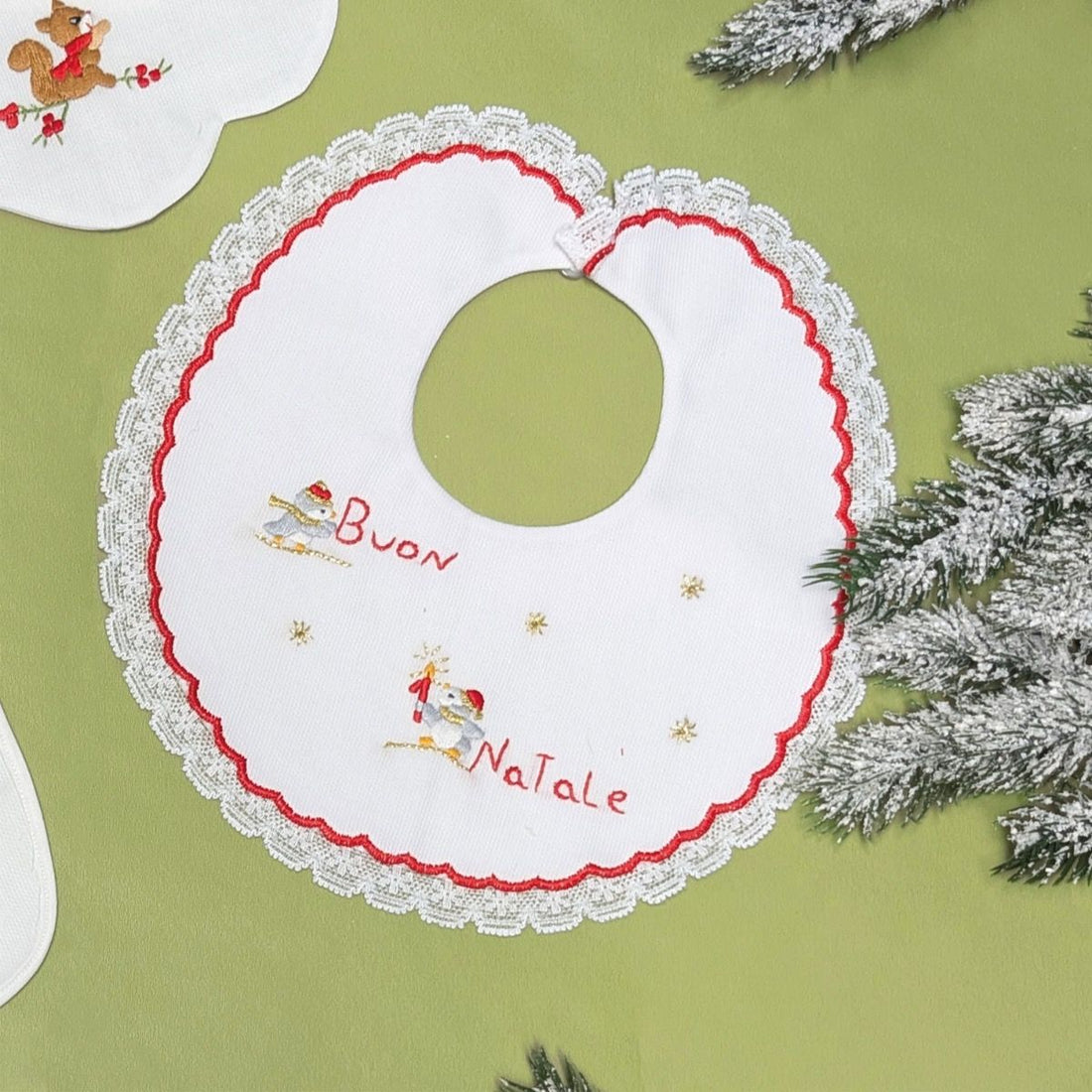Bavaglino in cotone ricamo a mano Buon  Natale pulcini