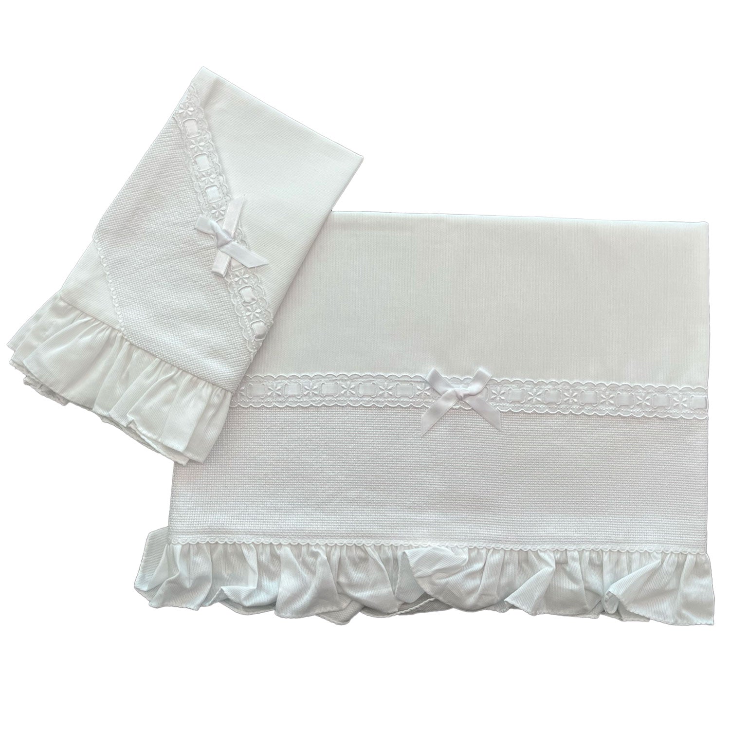 Completo culla ricamo punto croce e passanastro bianco