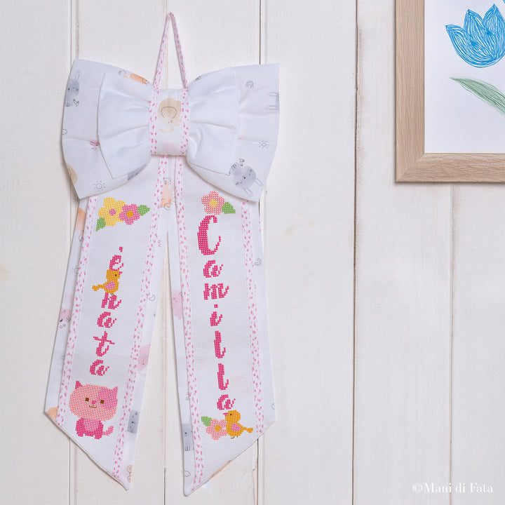 Kit fiocco nascita rosa con motivo animaletti e tela aida da ricamare a punto croce