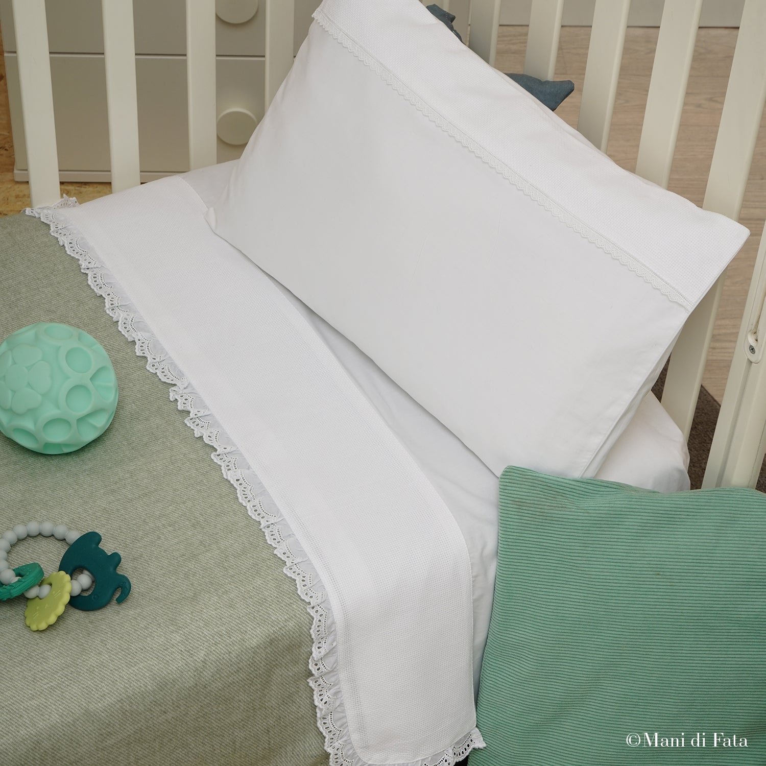 Lenzuolino lettino in cotone da ricamare sangallo