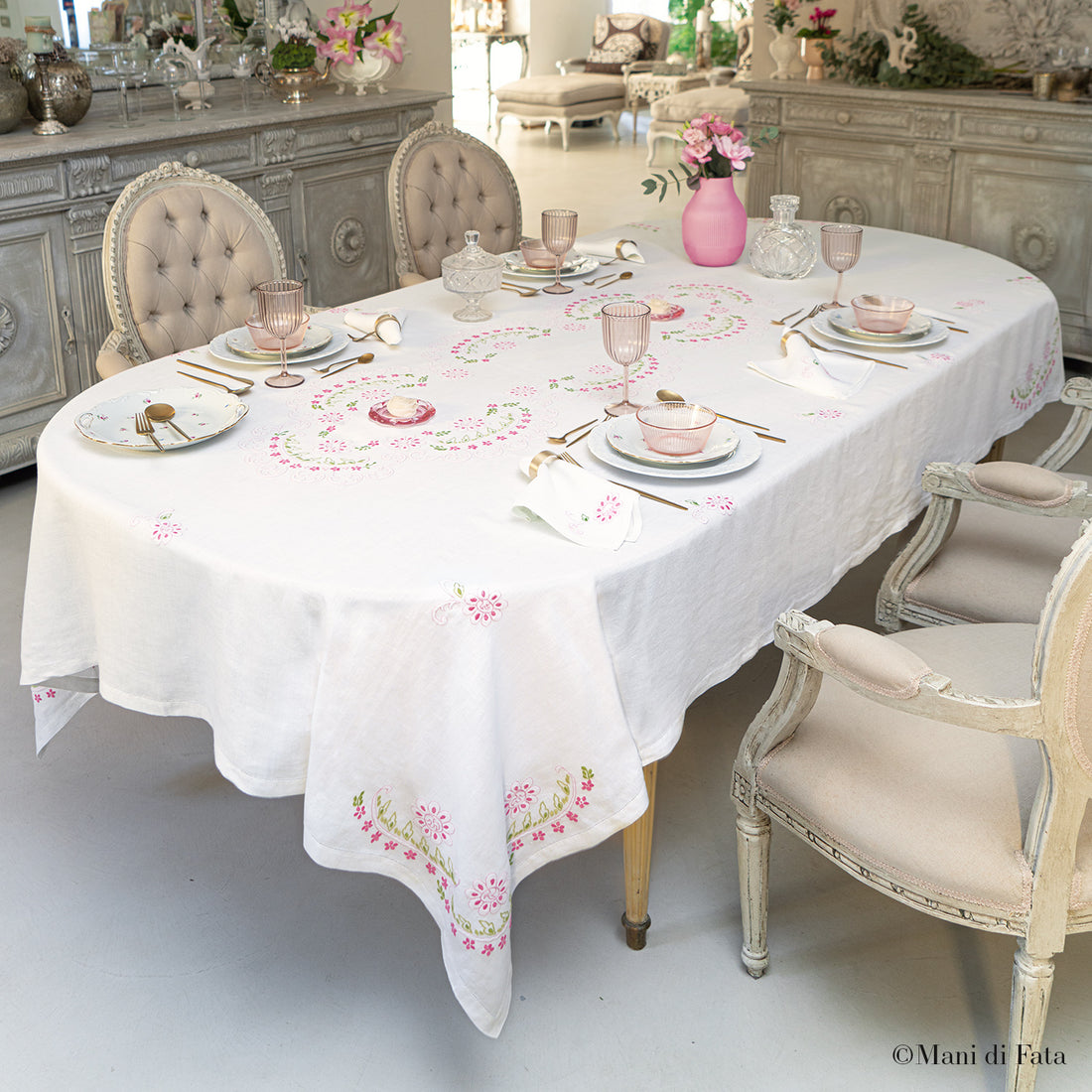 Kit tovaglia da 12 posti Fiori e Ornati ricamo punti vari