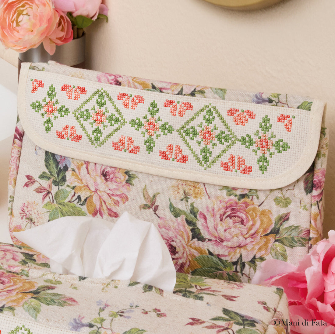 Kit pochette Rose e Geometrie ricamo punto croce