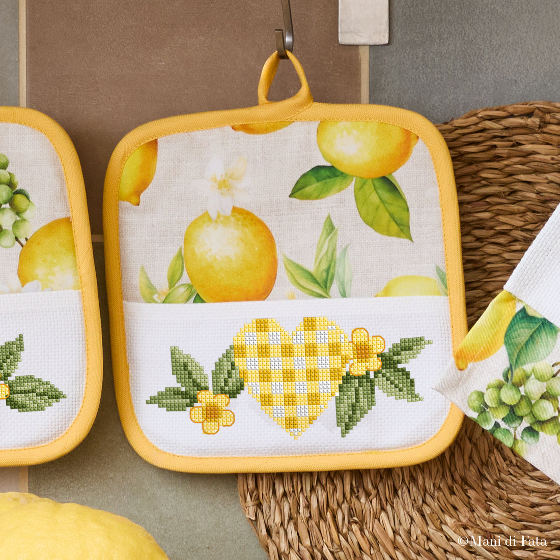 Kit presina in cotone  Cuore e fiori a punto croce