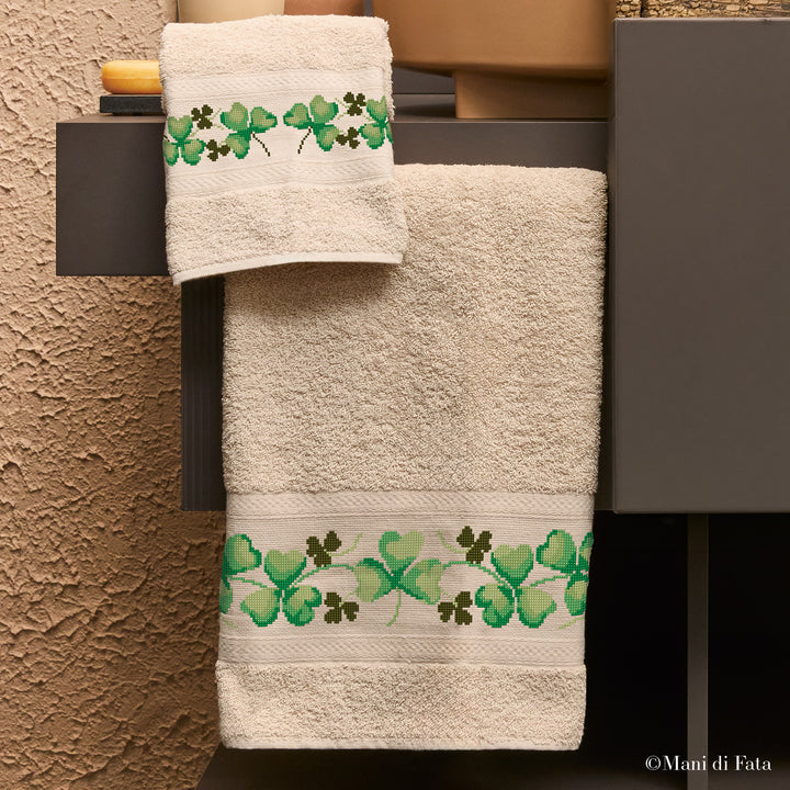 Kit parure spugna greca sabbia Trifogli ricamo punto croce