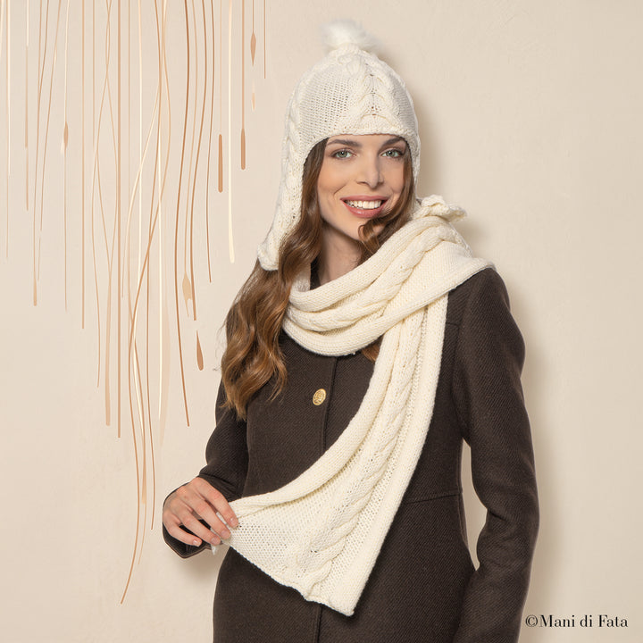Kit sciarpa e cappello bianchi Trecce in Rilievo a maglia