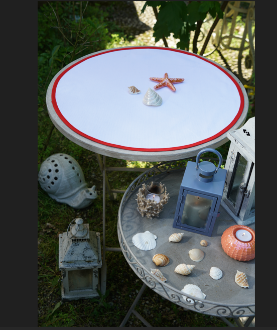 Centro rotondo con sbieco rosso ricamo punto croce