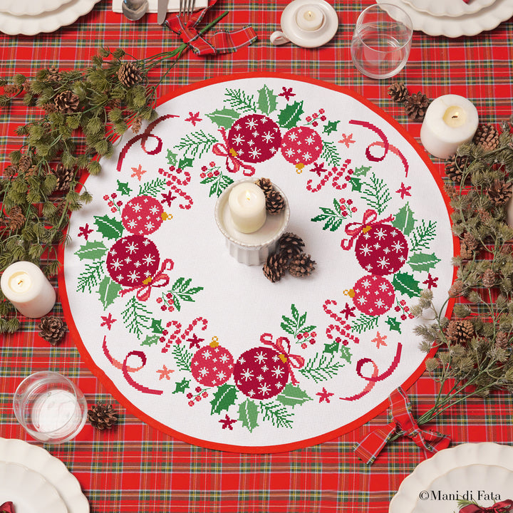 Kit centro rotondo Ghirlanda Decorata ricamo punto croce
