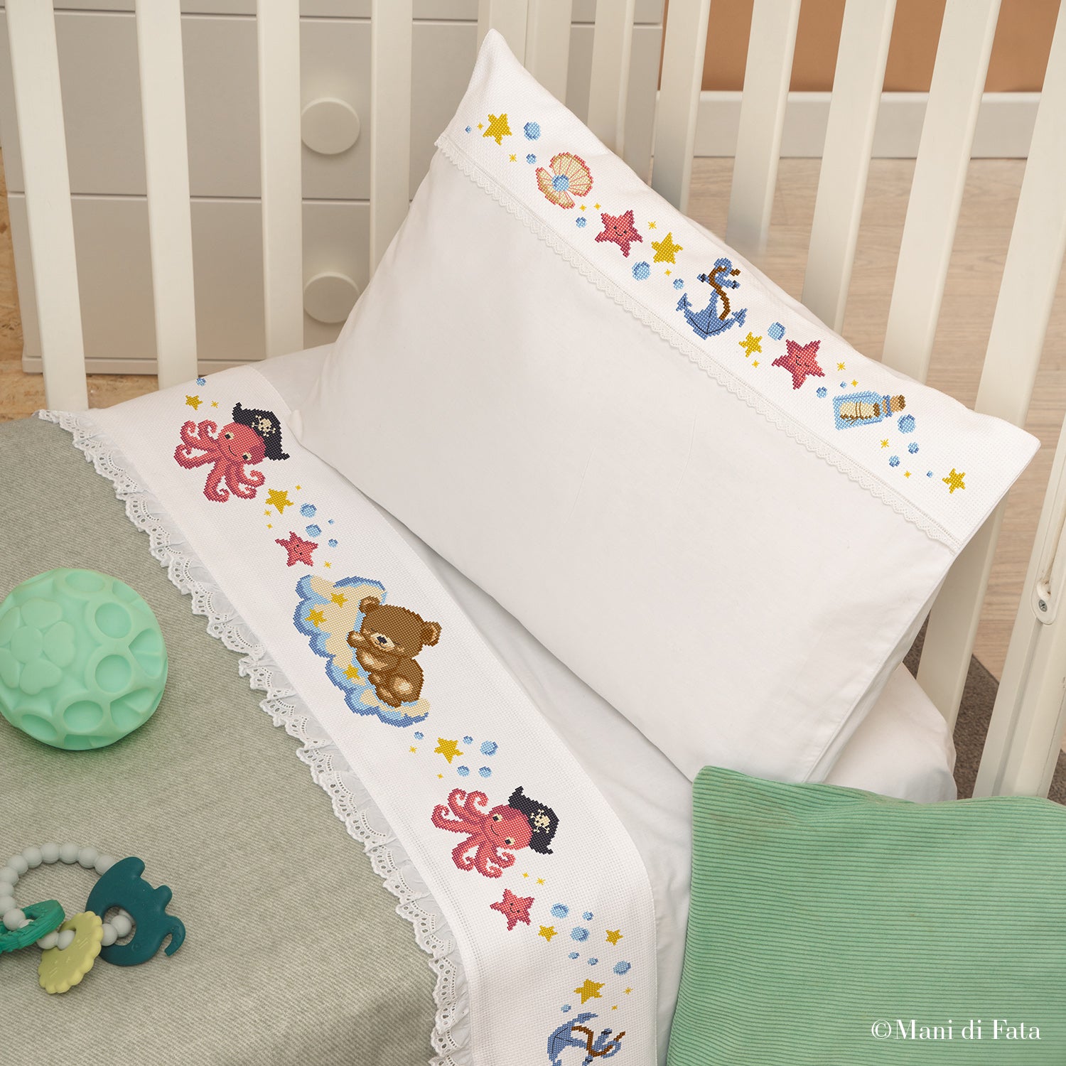 Kit lenzuolino lettino in cotone e pizzo sangallo con ricamo sogno marino