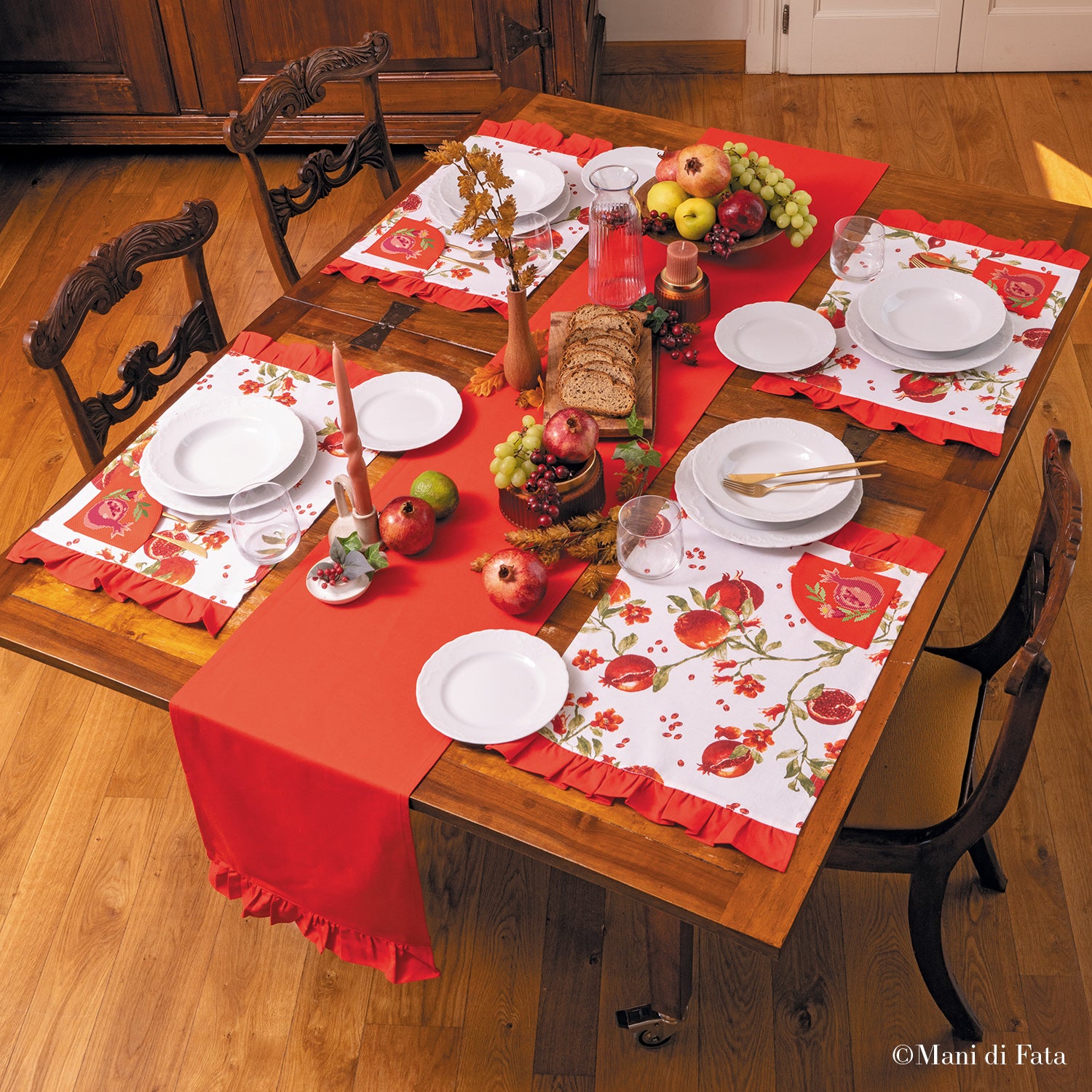 Kit 4 americani con tessuto melograno e runner in cotone rosso rifinito con rouges