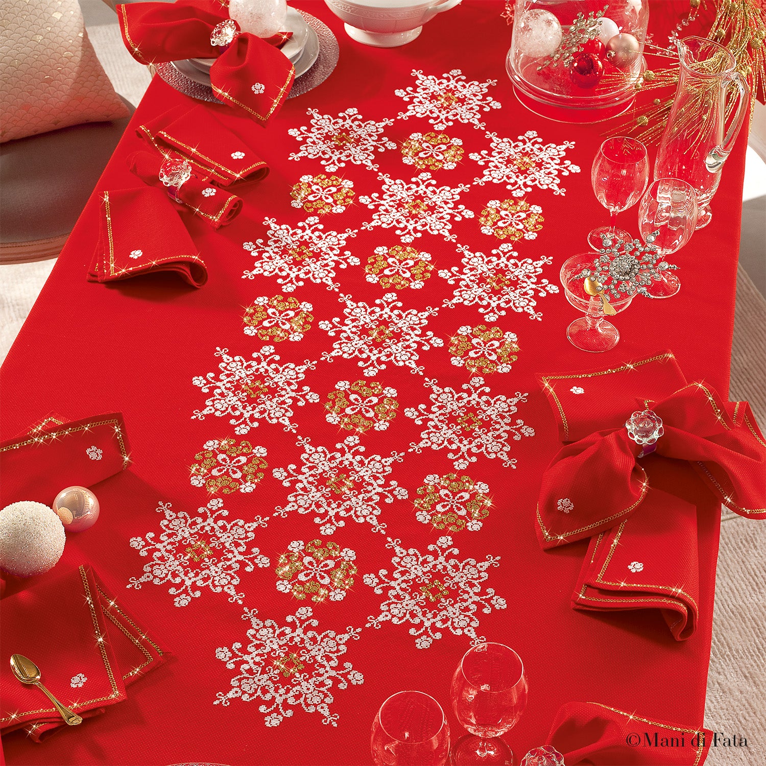 Kit tovaglia rossa da 12 punto croce in bianco e oro