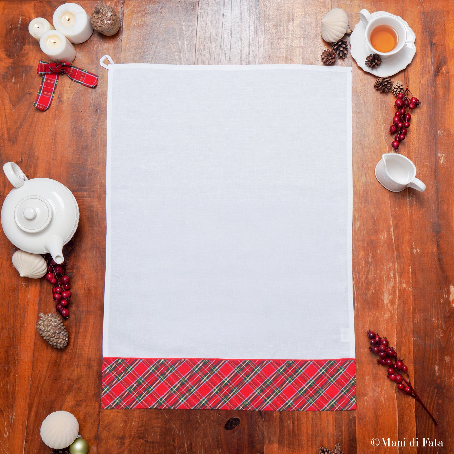 Asciugapiatti scozzese in misto lino ricamo a punti vari