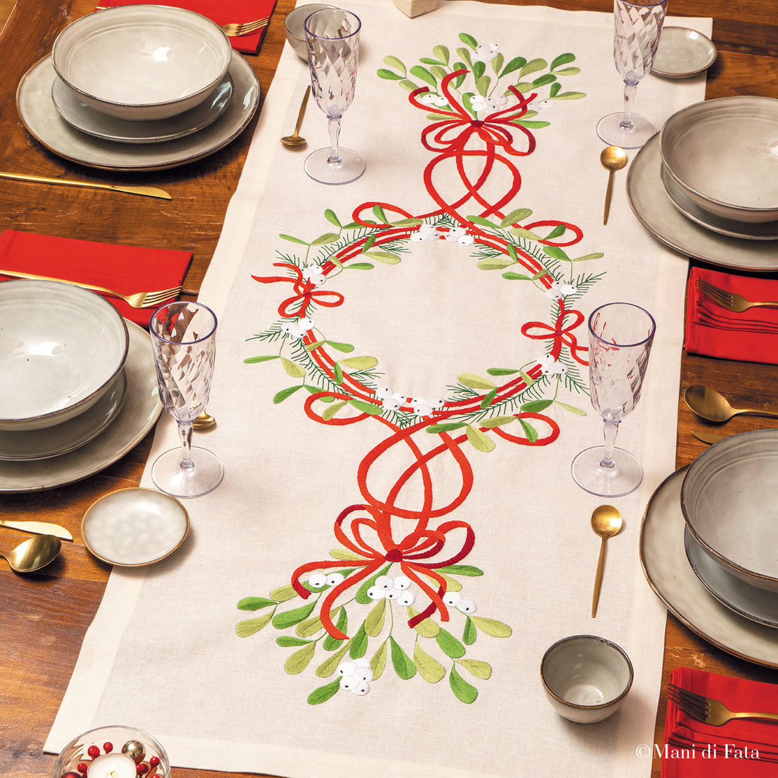 Kit runner ricamo punti vari Vischio e nastri