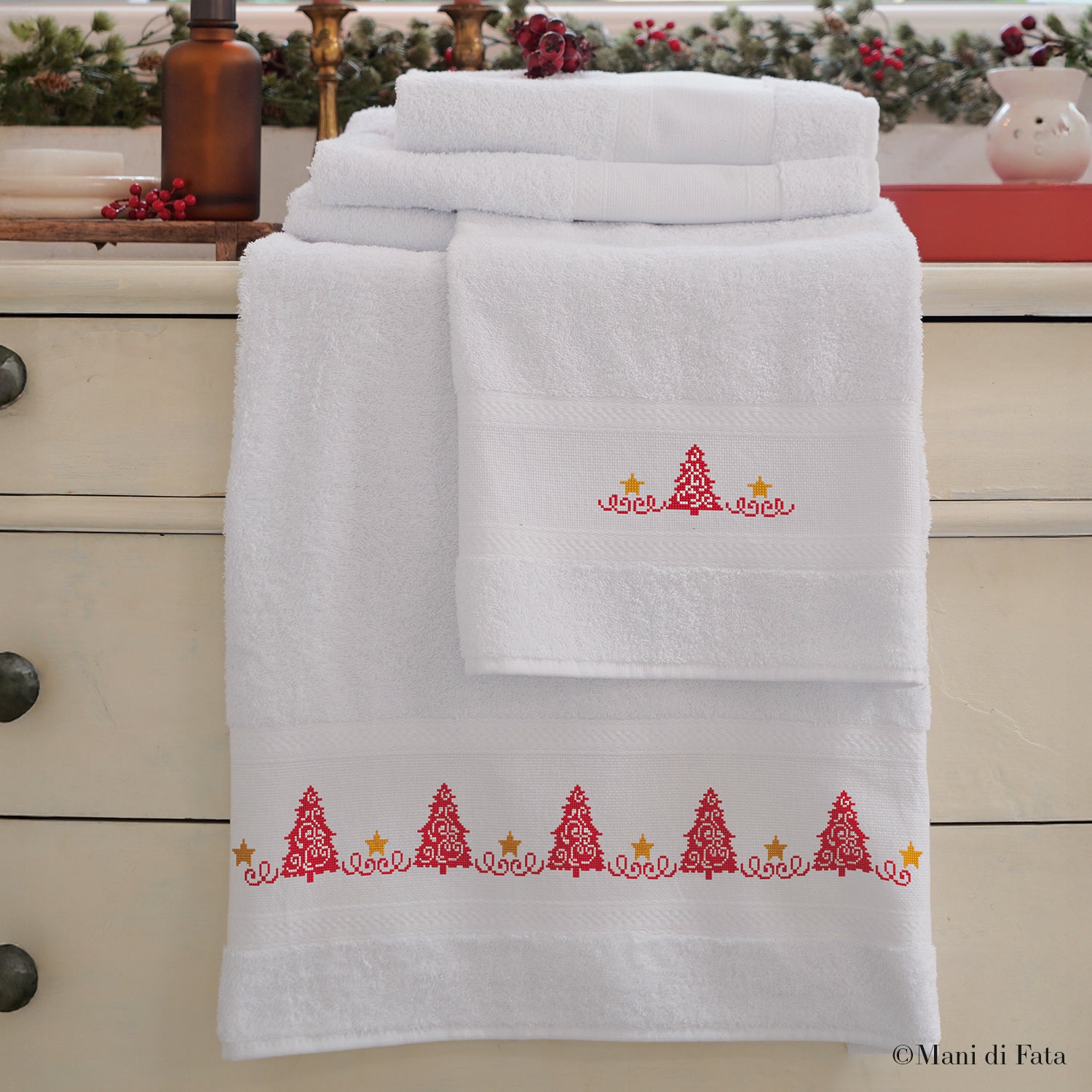 Kit parure spugna bianca Alberi di Natale stilizzati ricamo punto croce