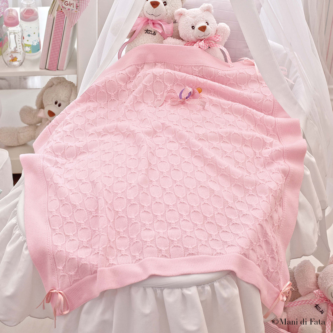 Copertina culla in pura lana rosa lavorazione catene