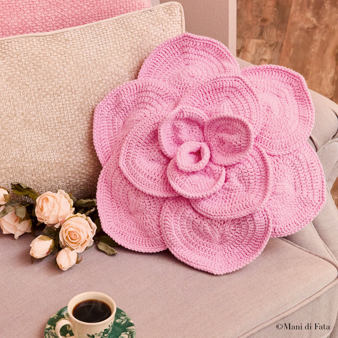 Kit cuscino tondo Rosa a uncinetto