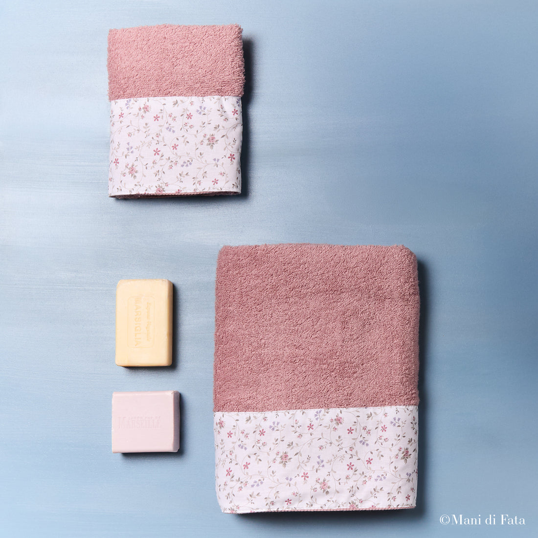 Coppia asciugamani bordo tessuto fiori