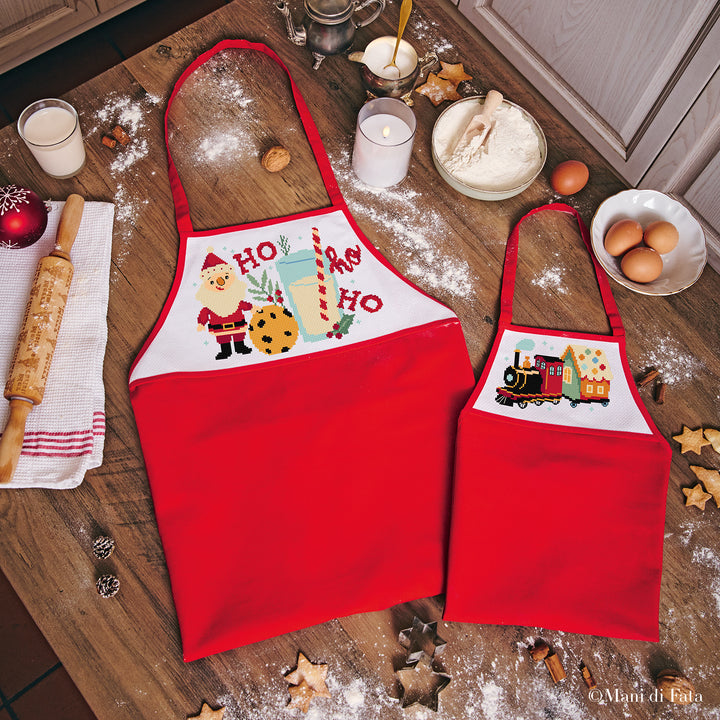 Kit coppia di grembiuli grande e piccolo trenino e Babbo Natale
