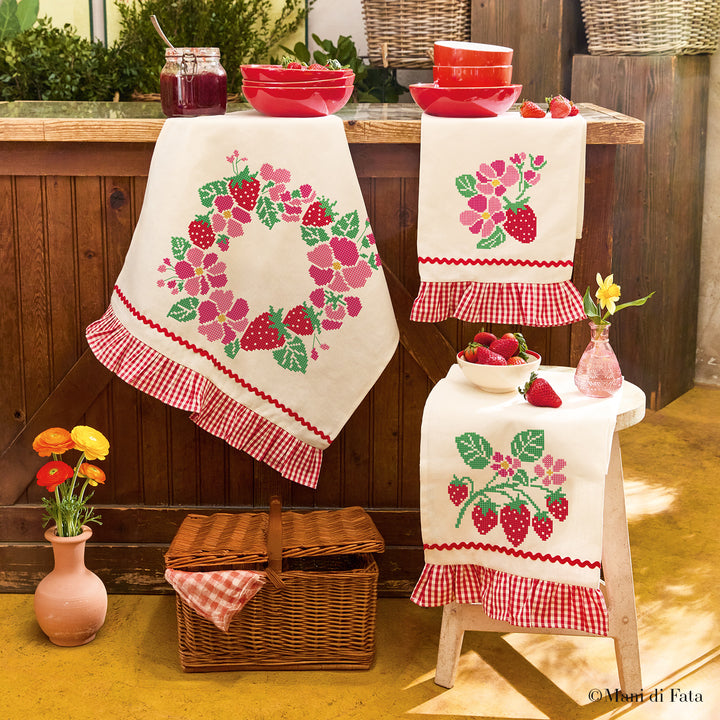 Kit 3 asciugapiatti Fragole e Fiori ricamo punto croce con fragole