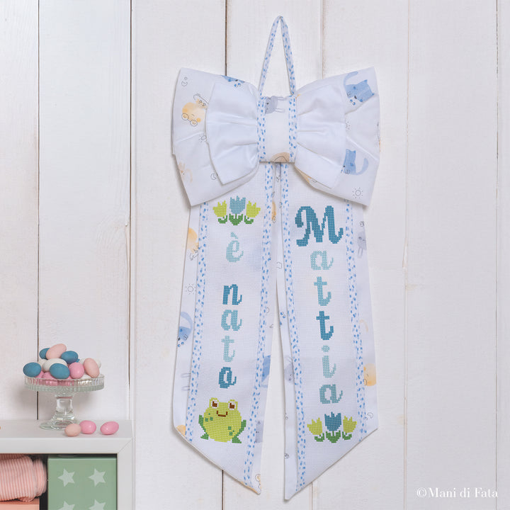 Kit fiocco nascita azzurro con motivo animaletti e tela aida da ricamare a punto croce