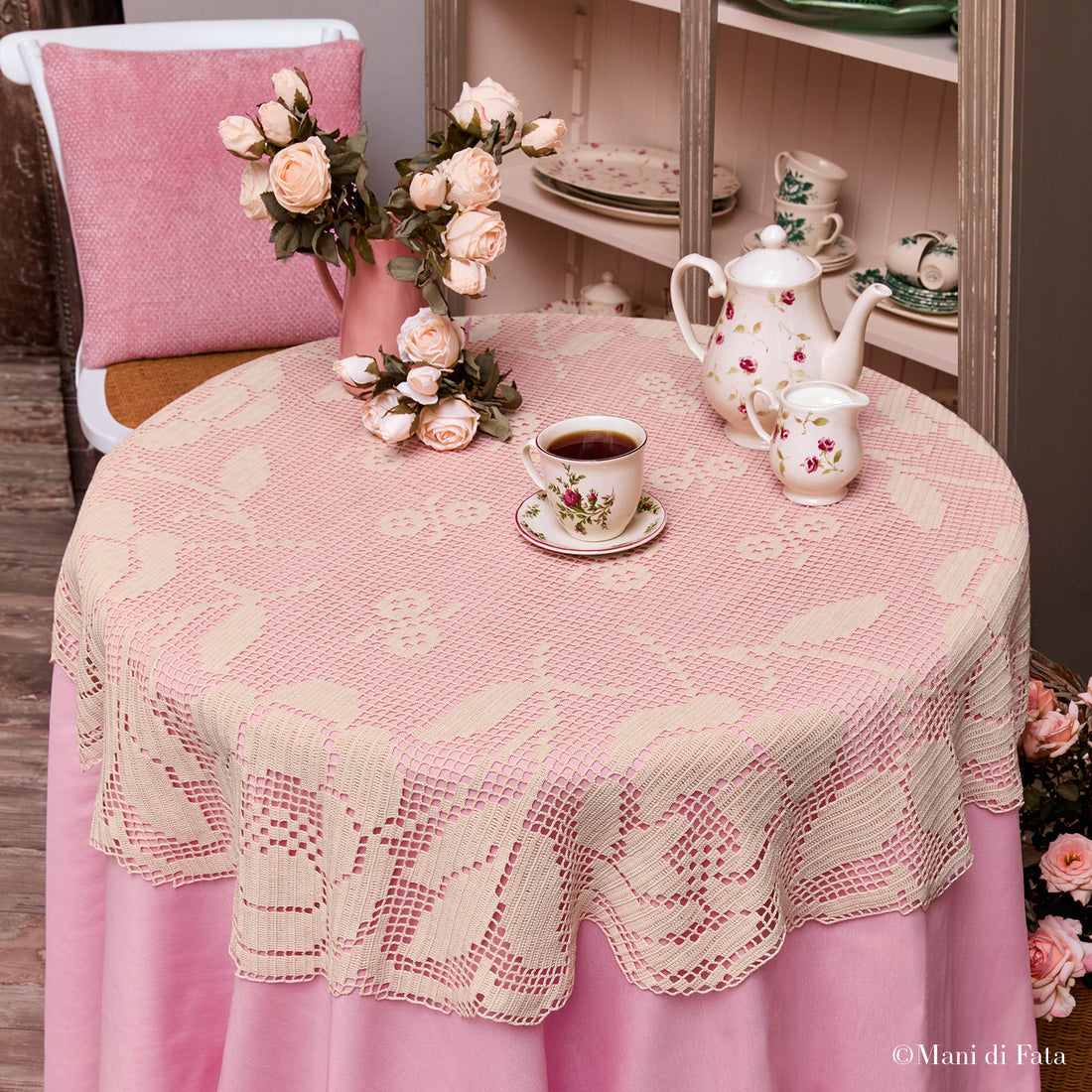 Schema per tovaglia a filet con rose (007956)