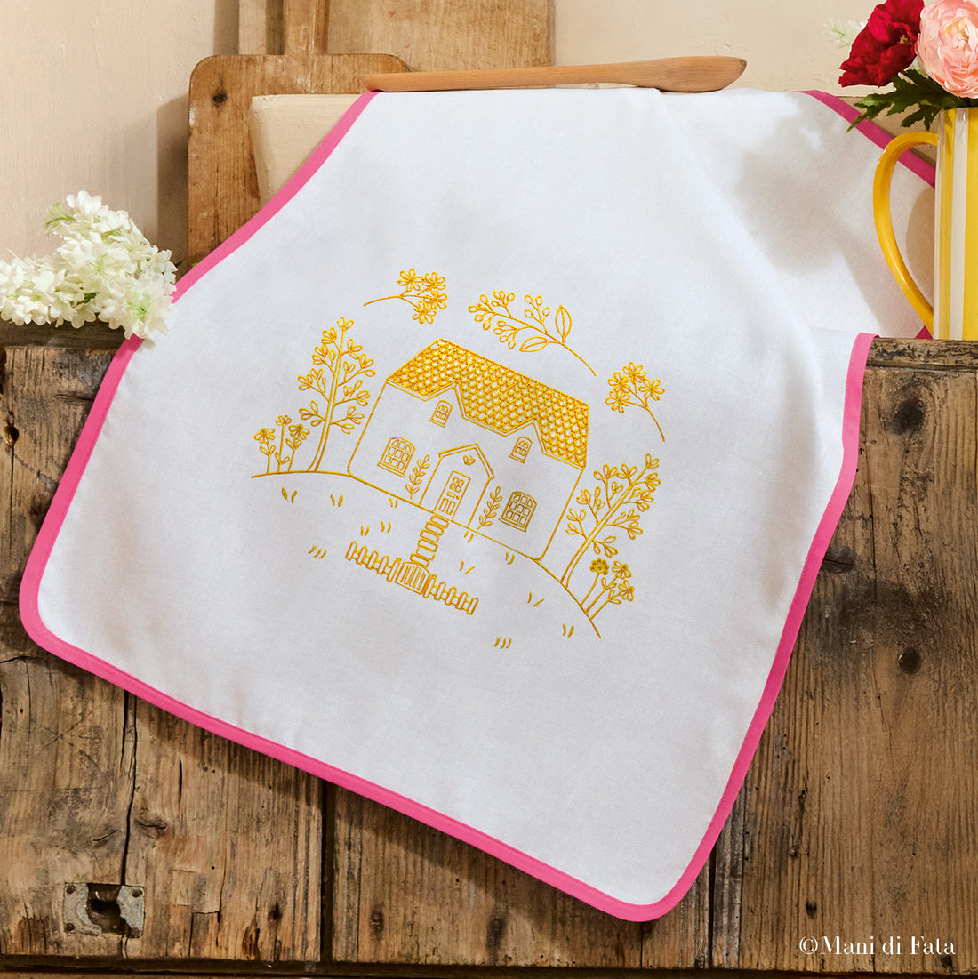 Kit asciugapiatti sbieco fucsia Casetta ricamo punti vari
